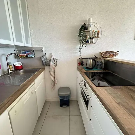 Apartament 2 Pieces Face Avec Parking - Fr-1-328-278