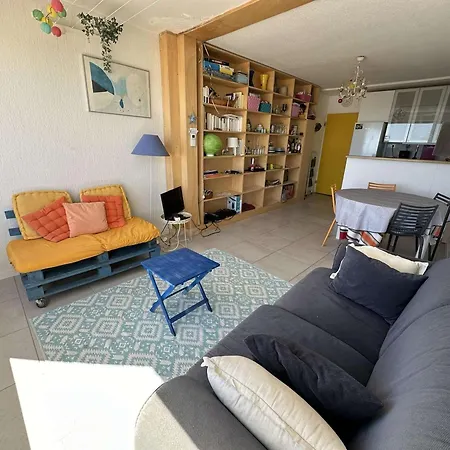 2 Pieces Face Avec Parking - Fr-1-328-278